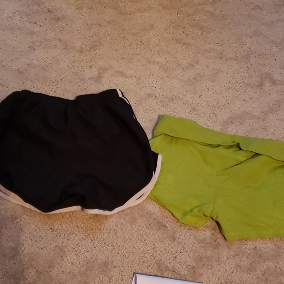 Nike & Hollister Shorts - Picture 3 of 3